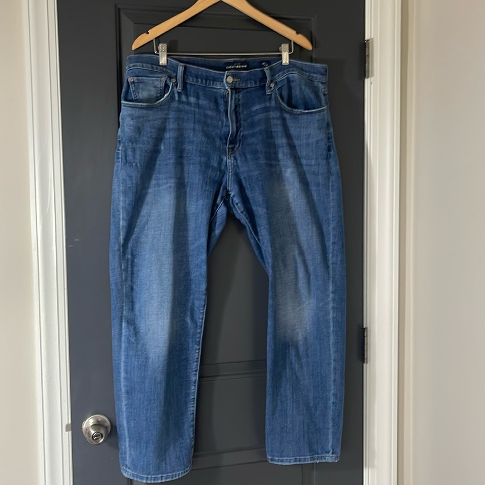Lucky Brand 38 x 30 221 Straight Jeans
